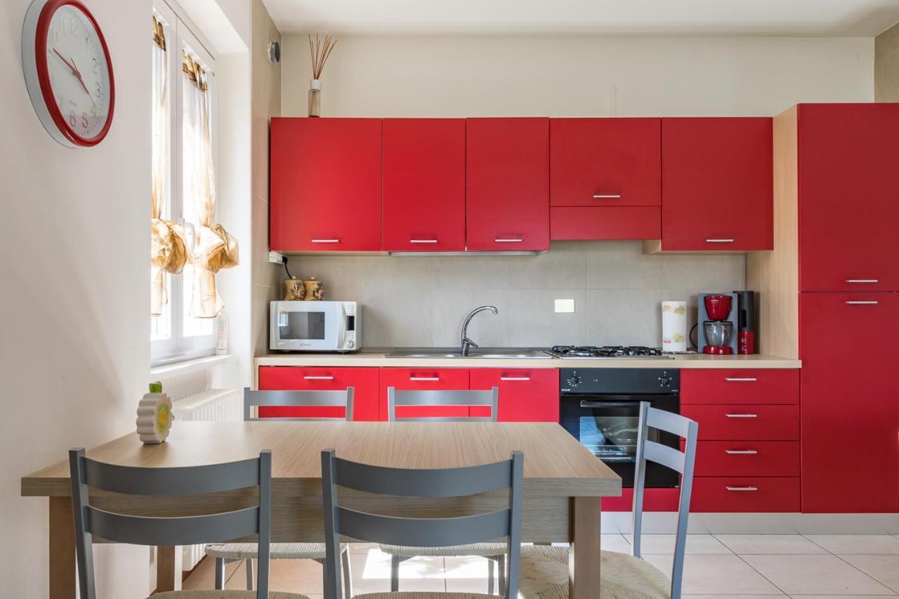 Apartment Maya - Tremezzina Тремеццо Екстер'єр фото