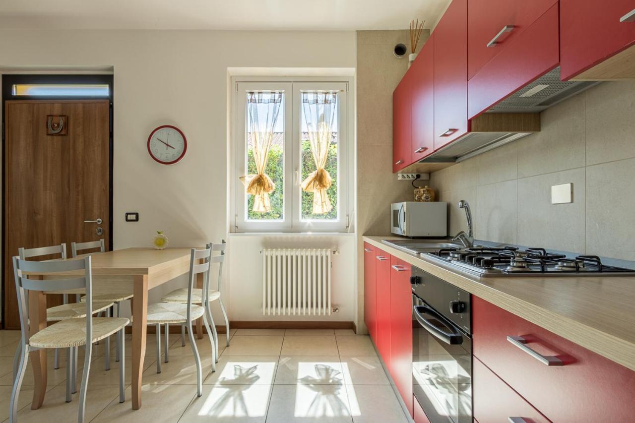 Apartment Maya - Tremezzina Тремеццо Екстер'єр фото