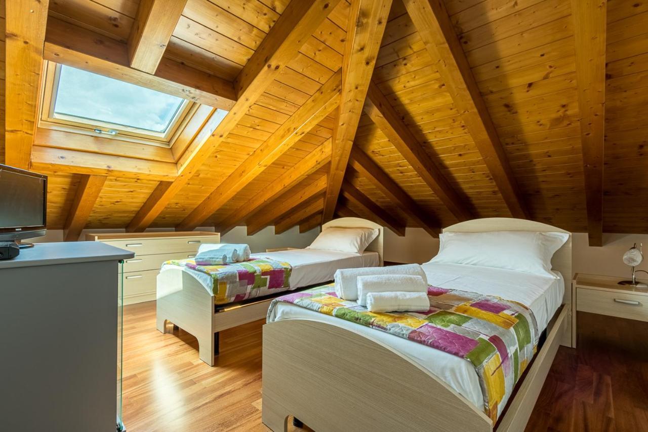 Apartment Maya - Tremezzina Тремеццо Екстер'єр фото