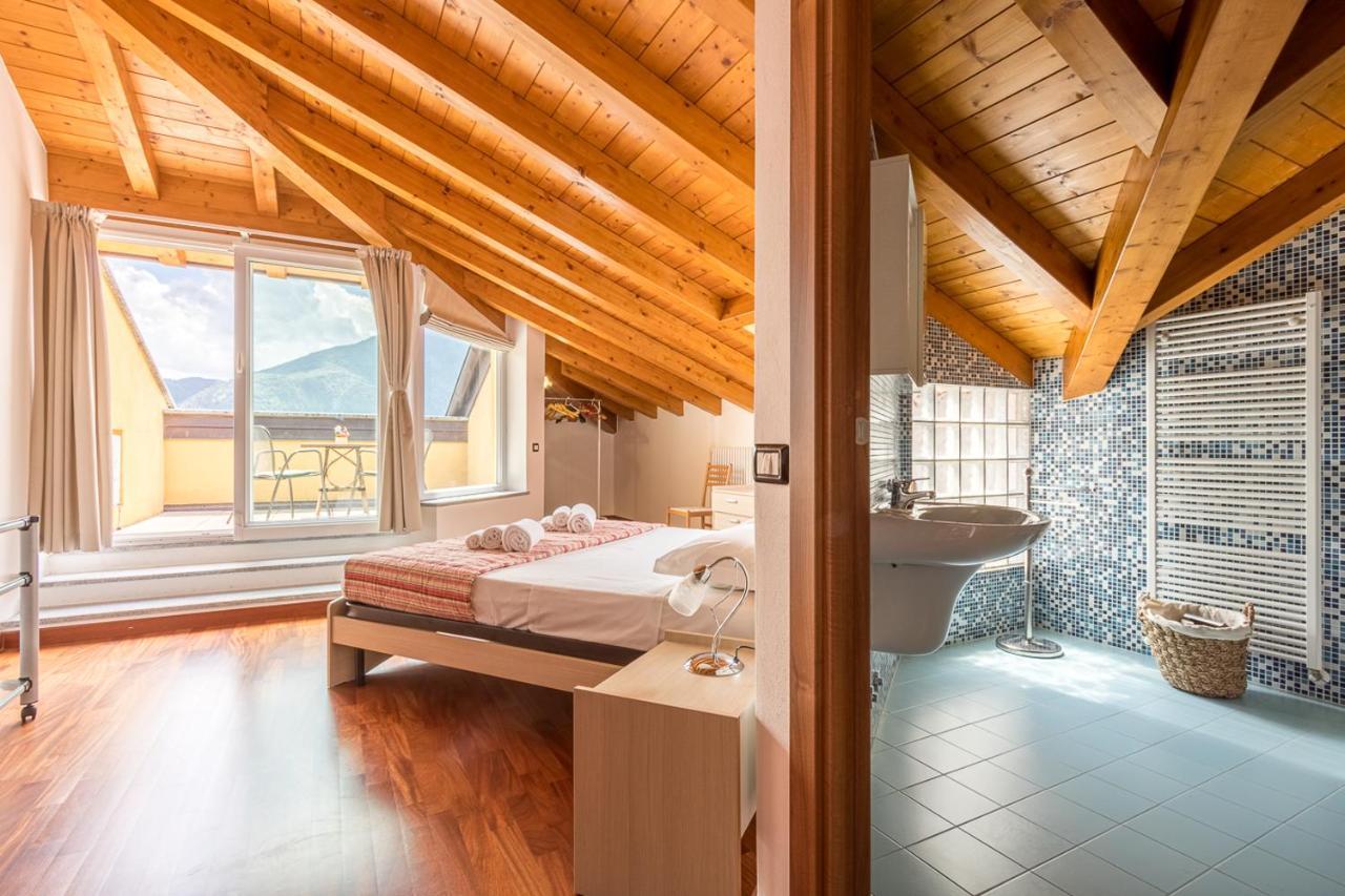 Apartment Maya - Tremezzina Тремеццо Екстер'єр фото