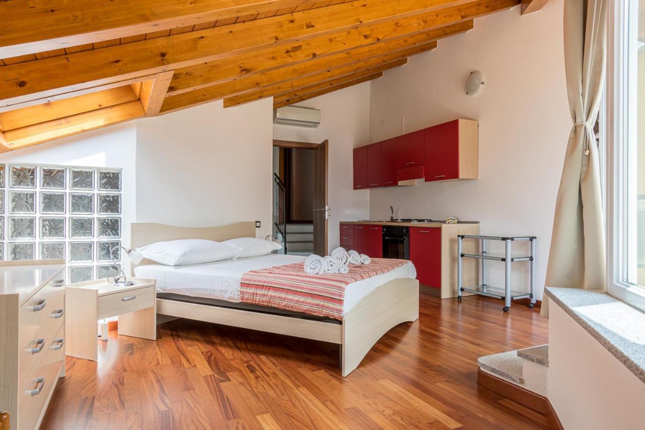 Apartment Maya - Tremezzina Тремеццо Екстер'єр фото